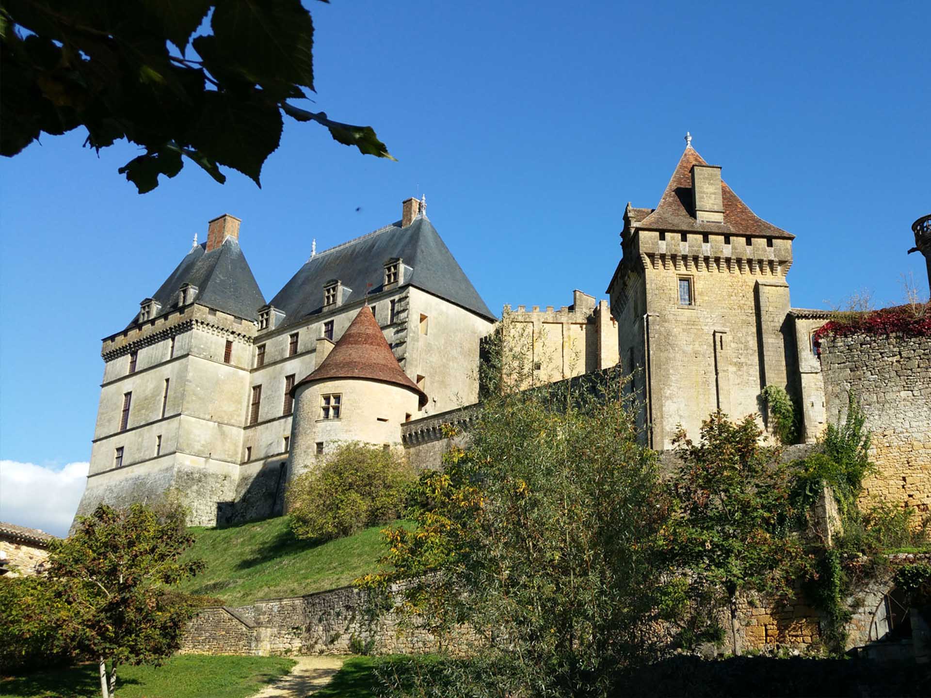 Le Chateau de Biron